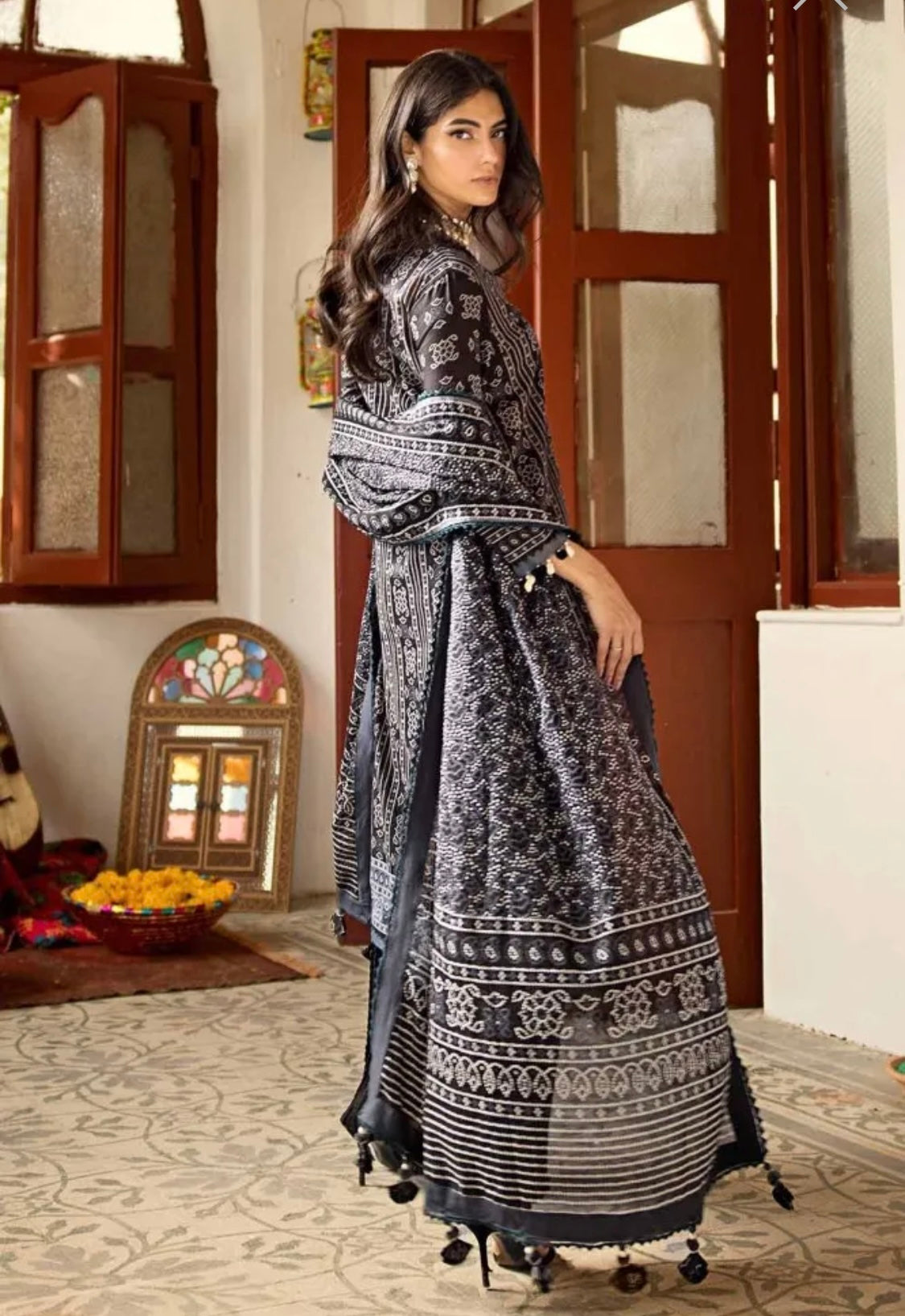 < GulAhmed > 3PC Embroidered 
Stitched Suit [ #E3 ] SIZE S