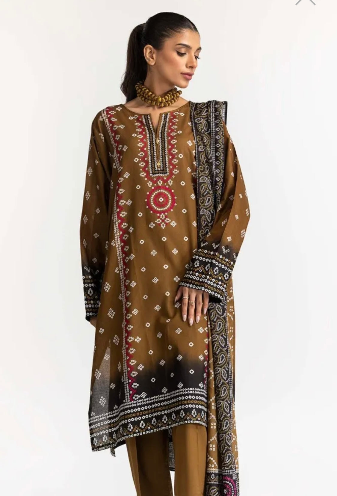 < GulAhmed > 3PC Printed Lawn  
Stitched Suit with Dyed Trouser [ #K8 ] SIZE M