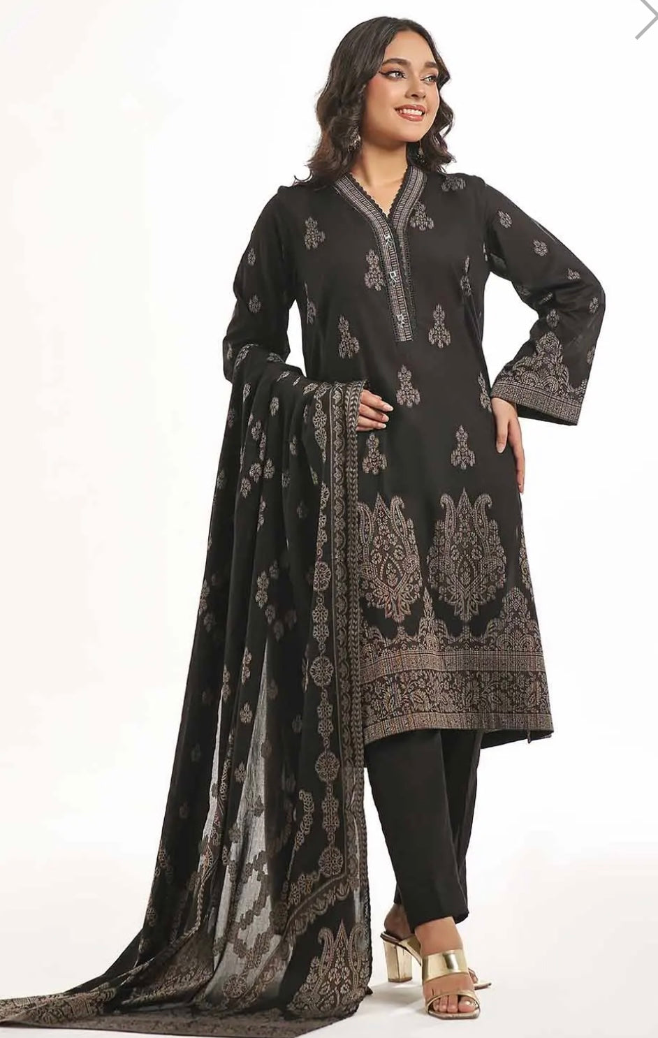 < GulAhmed > 3PC Stitched Jacquard Suit with Jacuard Dupatta  [ #J5 ] SIZE S