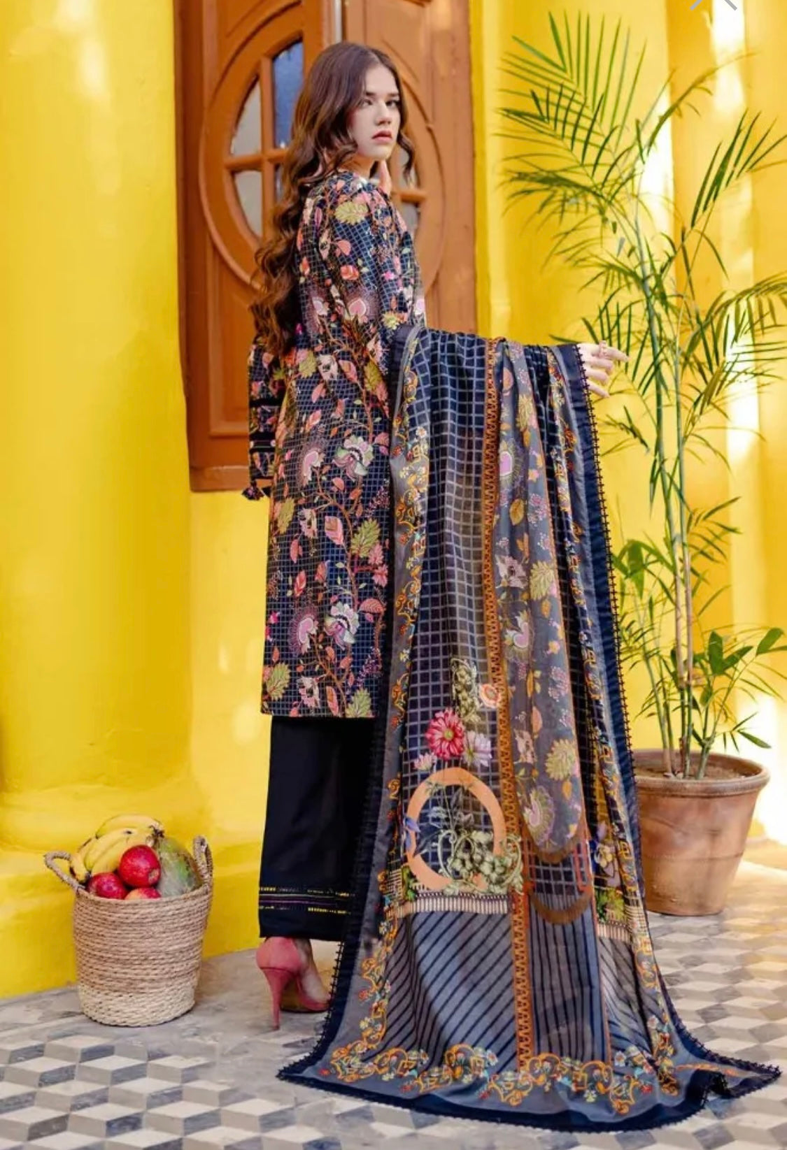 < GulAhmed > 3PC Printed Lawn  
Stitched Suit [ #I9 ] SIZE S