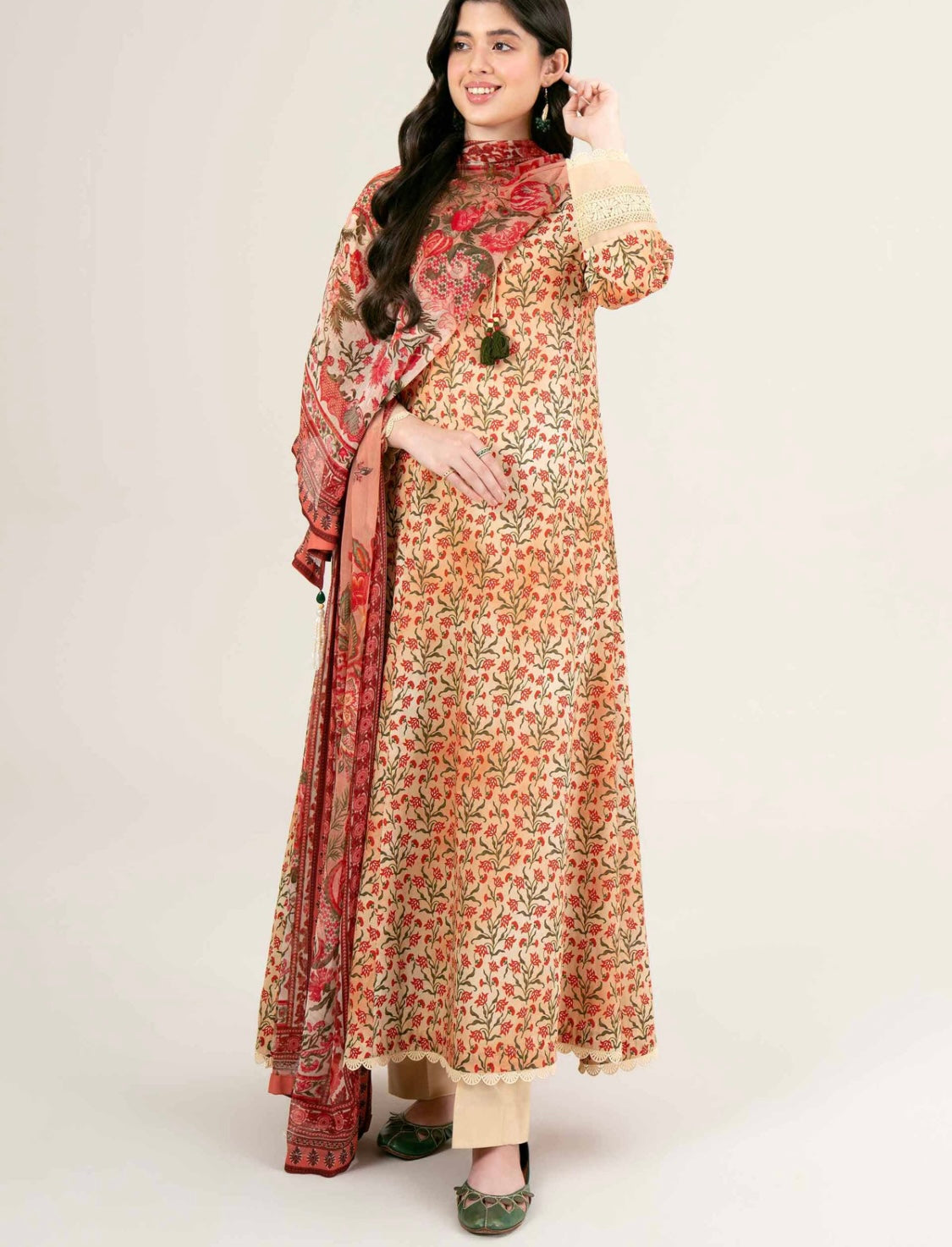 < Nishat > 3PC Floral Printed Style Super Fine Lawn Stitched Suit with Digital Printed Crinkle Chiffon Dupatta & Solid Cambric Trousers [ #N2 ] SIZE M