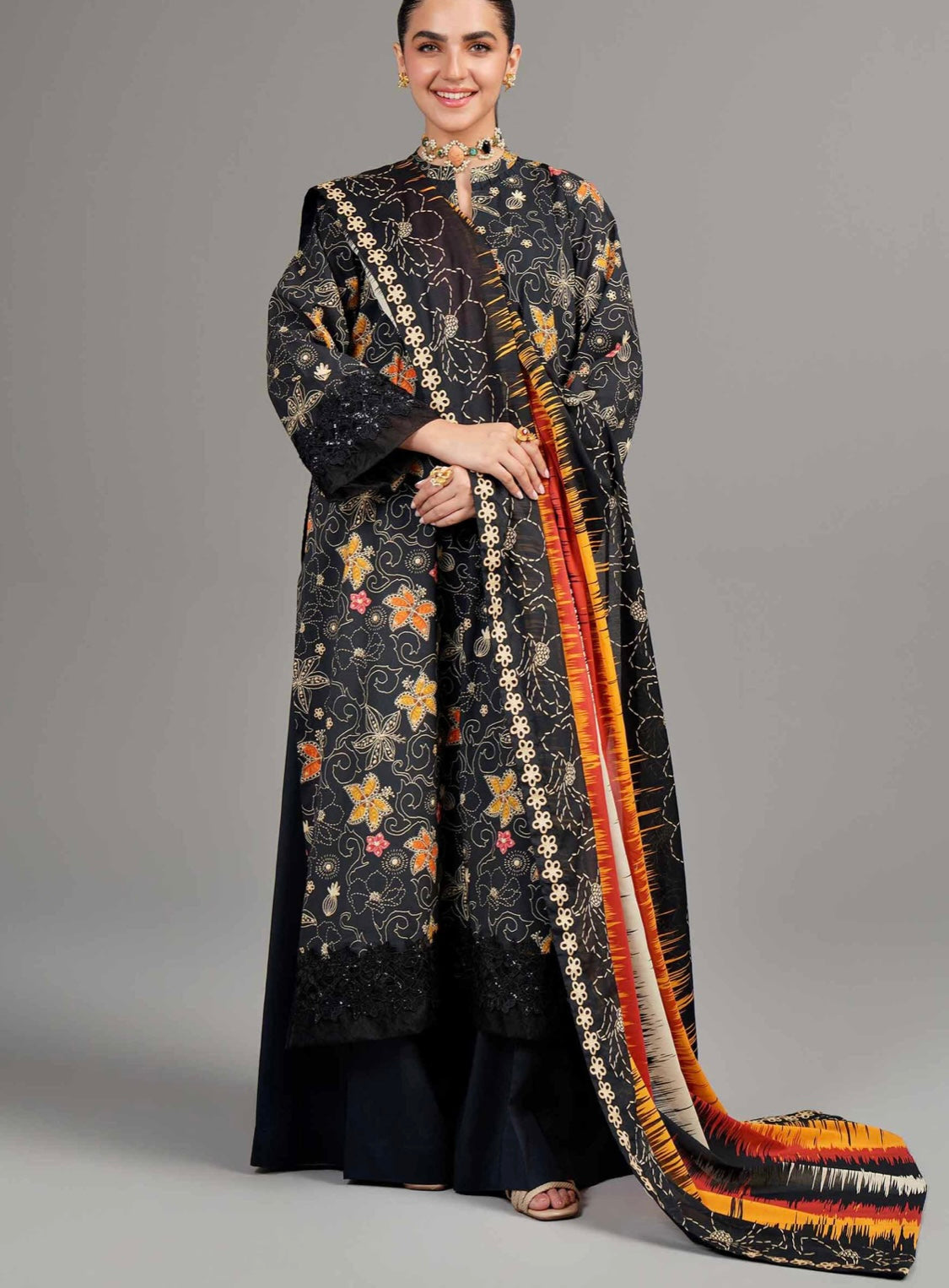 < Nishat > 3PC Printed Style Lawn Stitched Suit with Printed Voile Dupatta & Solid Cambric Trousers [ #M8 ] SIZE S