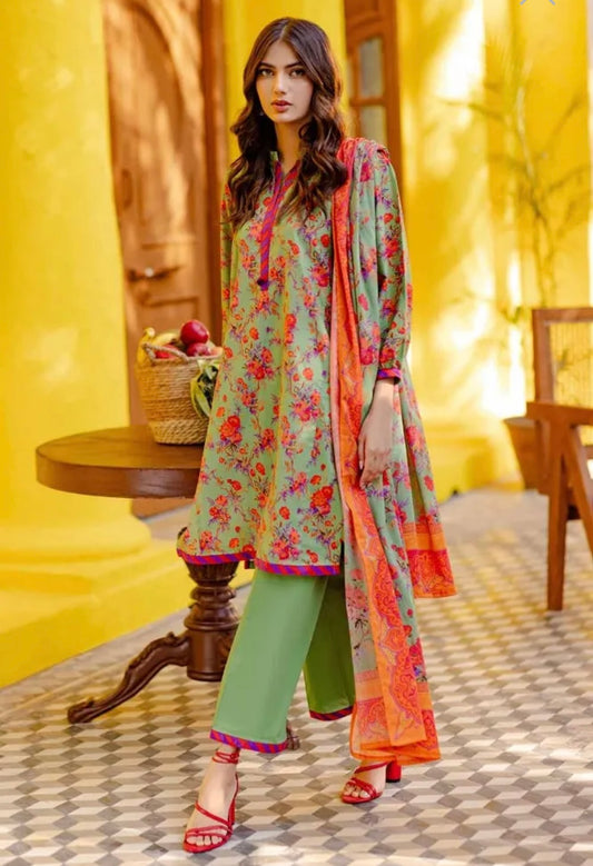 < GulAhmed > 3PC Printed Lawn  
Stitched Suit [ #J2 ] SIZE S