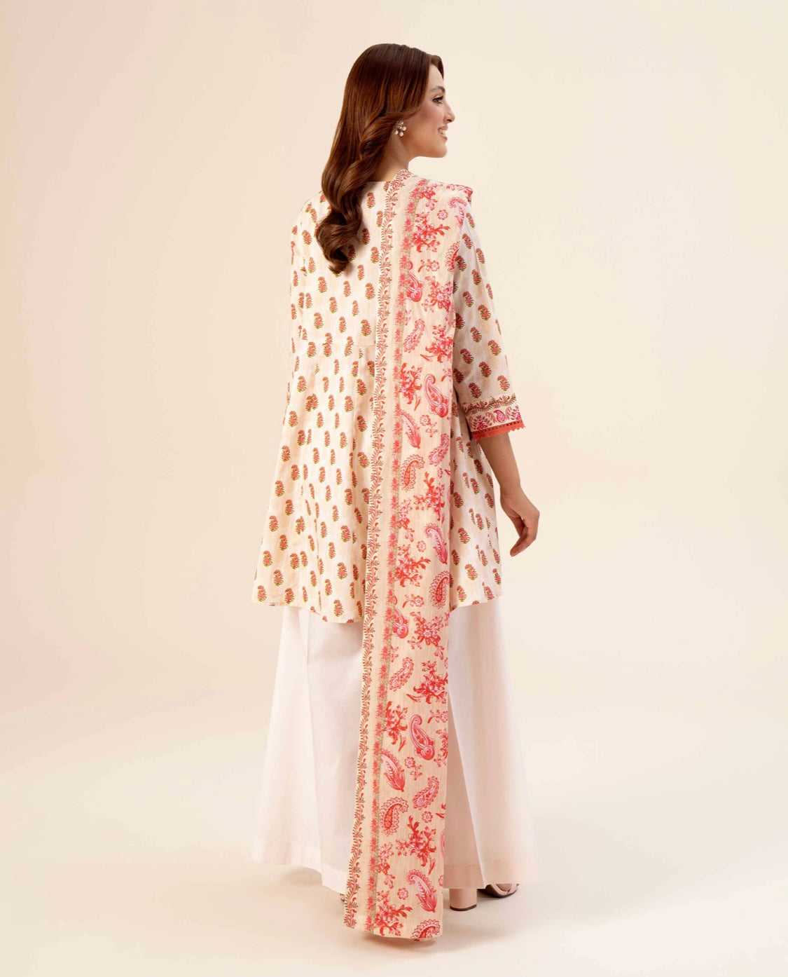 < Nishat > 3PC Ethnic Printed Style Lawn Stitched Suit with Printed Voile Dupatta & Solid Cambric Trousers [ #N4 ] SIZE M