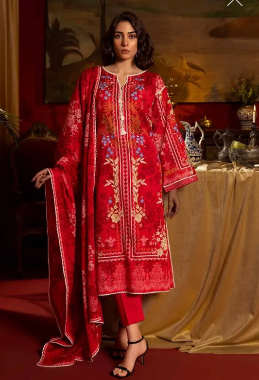 < GulAhmed > 3PC Printed Lawn  
Stitched Suit [ #F6 ] SIZE S