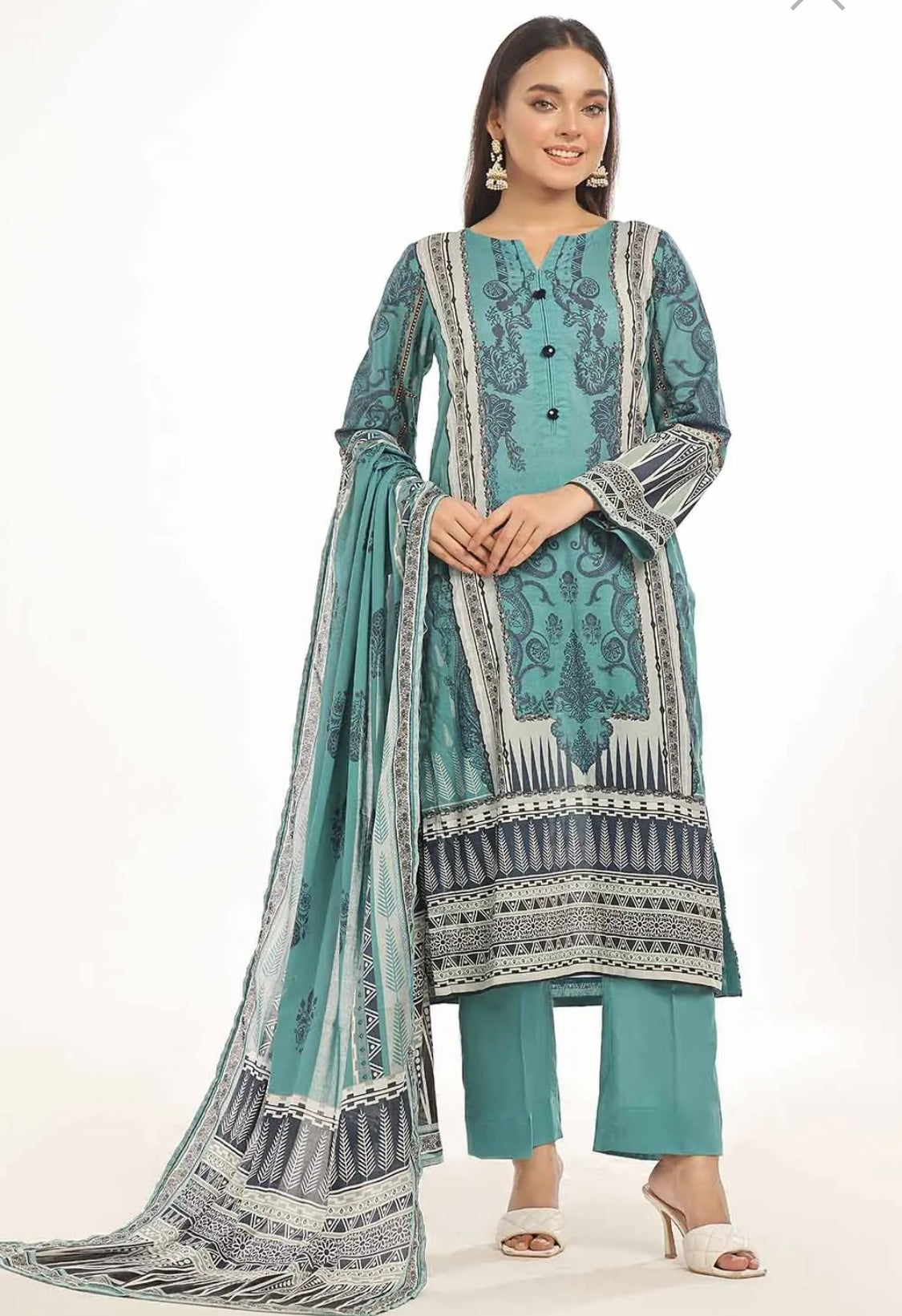 < GulAhmed > 3PC Printed Lawn  
Stitched Suit [ #K1 ] SIZE L